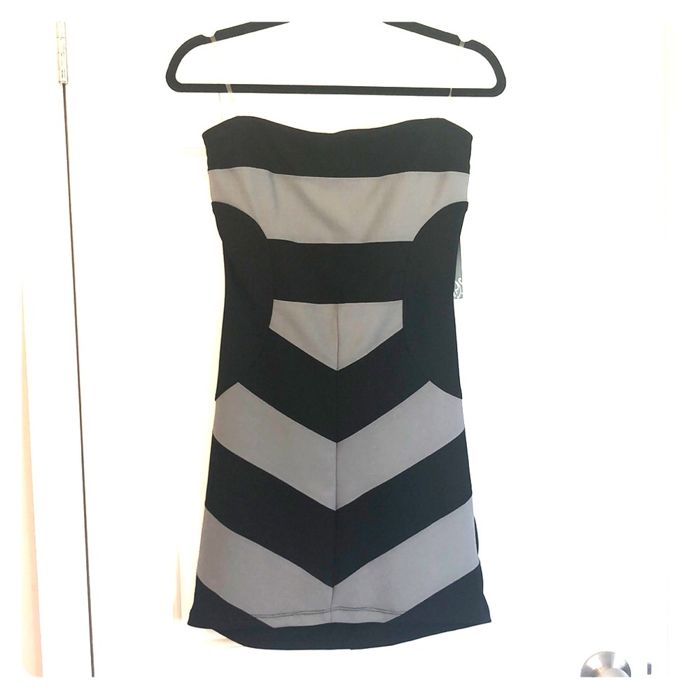 Strapless dress